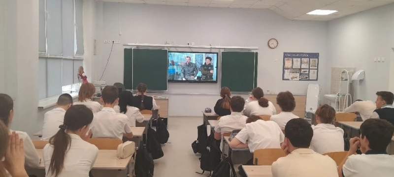 «Герой из соседнего двора».